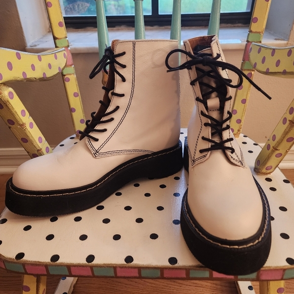 Zara Boots - Picture 1 of 8